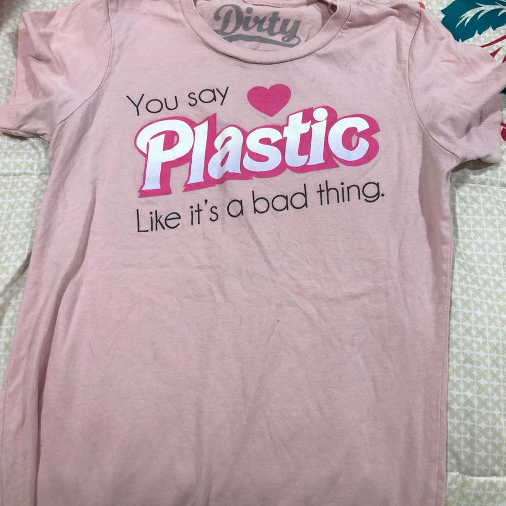 Pink t shirt